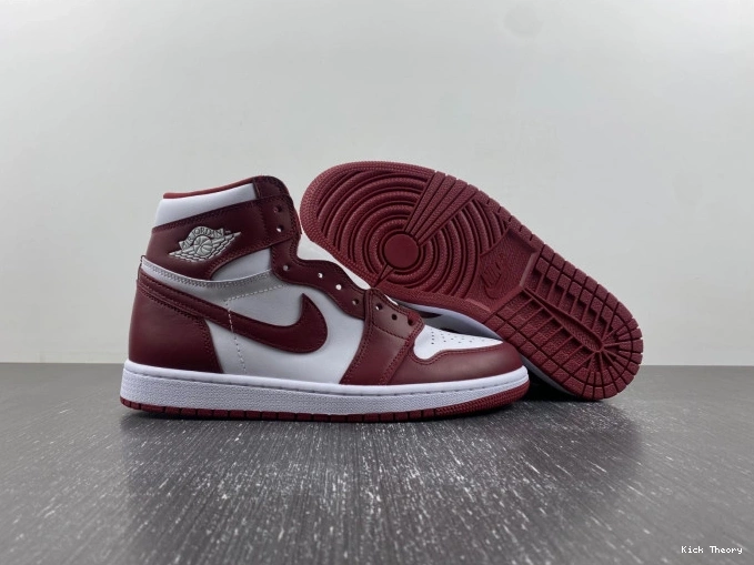 Kick Theory DZ5485-160 High OG Air Team Jordan 1 Red 0812